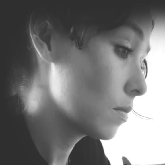 𝕵 𝕬𝖒𝖔 𝕳𝖊𝖓𝖉𝖗𝖎𝖝𝖘 🔮 - Picture 1 of 5